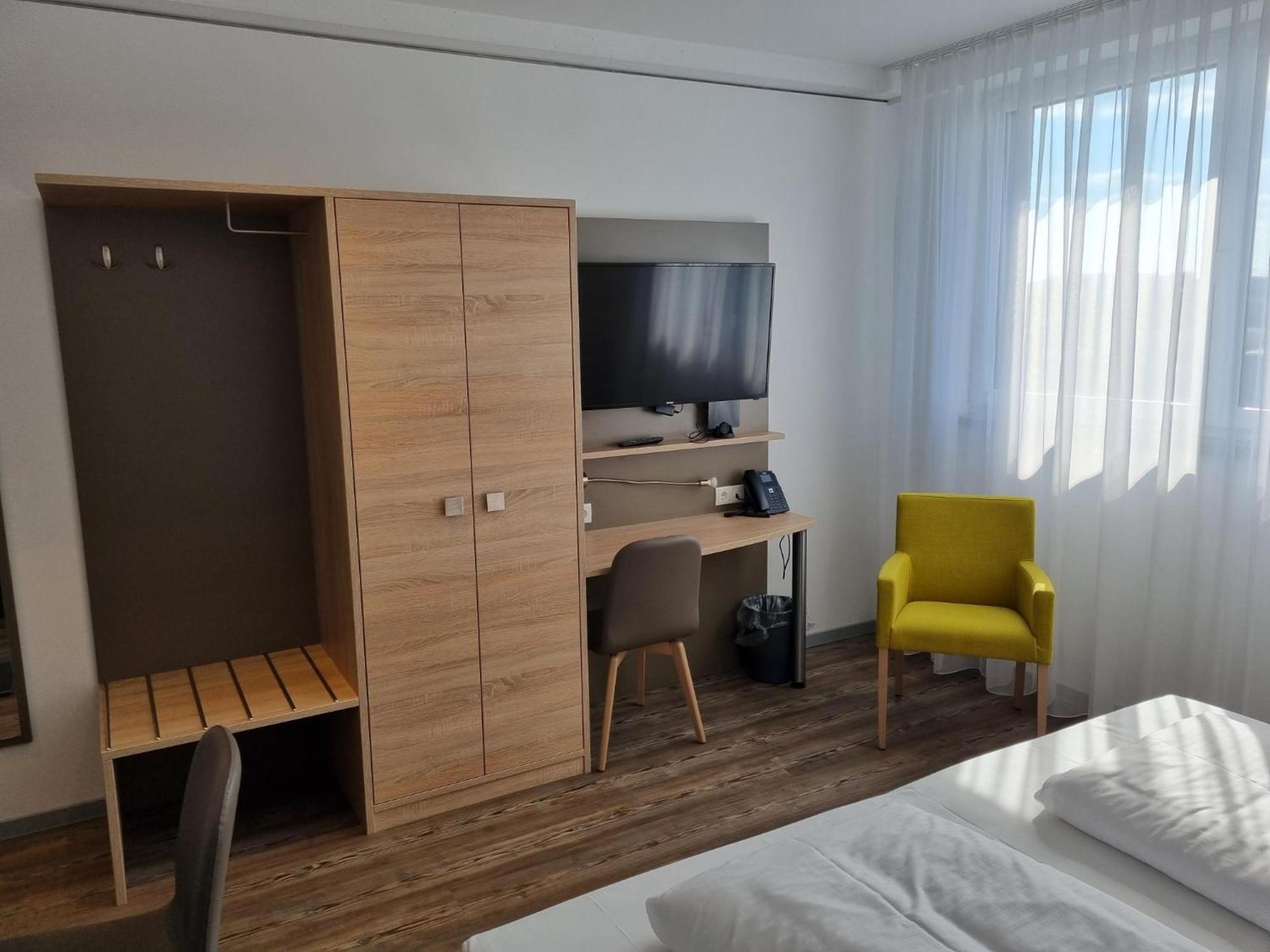 Aparthotel Avangard Living Fitness & Spa Forchheim  Buitenkant foto